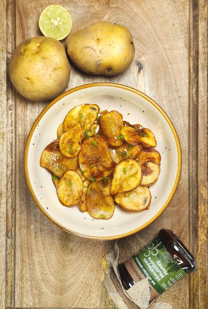 honey butter chips with potatoes, honey, butter, garlic, salt, spring onions and lime