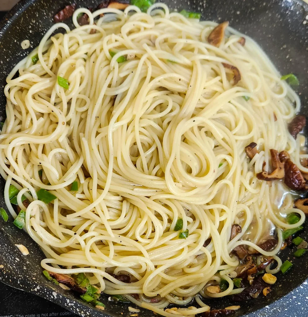 lemon butter linguine ingredients dry linguine, peppers, dried shiitake mushrooms, anchovies, lemons, garlic, butter